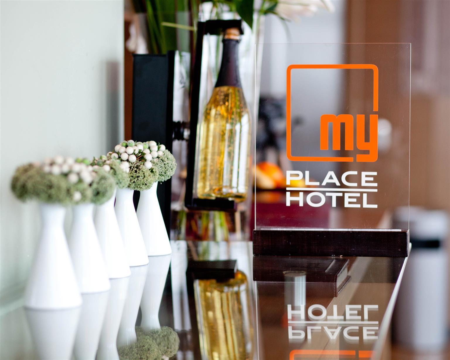 My Place Hotel Nisz Zewnętrze zdjęcie